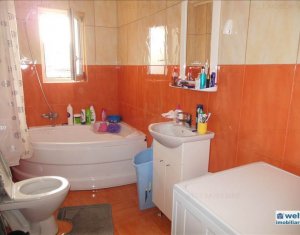 Lakás 2 szobák eladó on Floresti