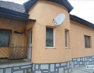 Ház 4 szobák eladó on Floresti