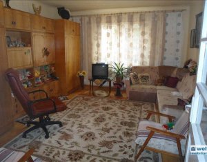 Ház 4 szobák eladó on Floresti