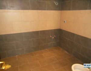 Maison 4 chambres à vendre dans Floresti