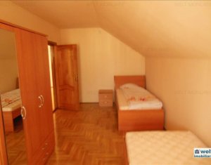 Maison 4 chambres à vendre dans Floresti