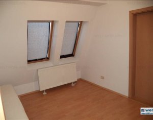 Lakás 3 szobák eladó on Floresti