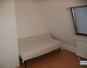 Lakás 3 szobák eladó on Floresti