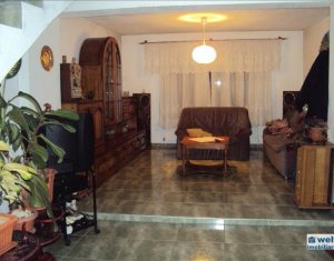 , 147m2 dans Cluj-napoca, zone Bulgaria