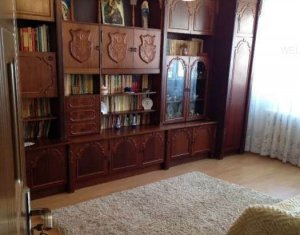 Appartement 4 chambres à vendre dans Cluj-napoca, zone Marasti