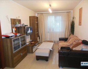 Appartement 4 chambres à vendre dans Cluj-napoca, zone Manastur