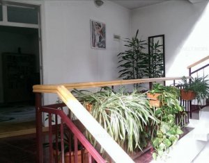 Maison 8 chambres à vendre dans Cluj-napoca, zone Gheorgheni