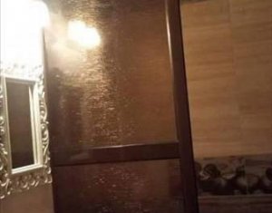 Lakás 3 szobák eladó on Floresti