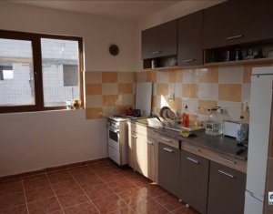 Ház 4 szobák eladó on Floresti