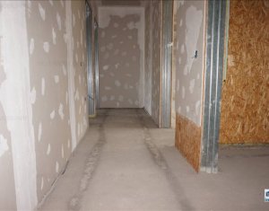 Ház 5 szobák eladó on Floresti