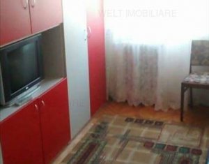 Appartement 4 chambres à vendre dans Cluj-napoca, zone Manastur