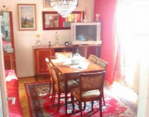 Appartement 4 chambres à vendre dans Cluj-napoca, zone Manastur