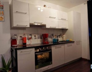 Maison 5 chambres à louer dans Floresti