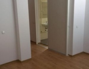 Lakás 3 szobák eladó on Floresti