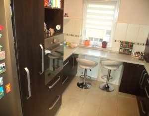 Appartement 3 chambres à vendre dans Floresti