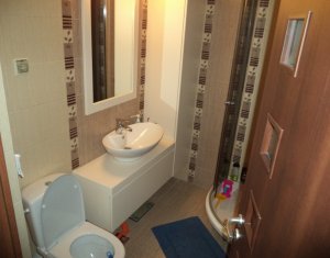 Appartement 3 chambres à vendre dans Floresti