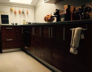 Lakás 2 szobák eladó on Floresti