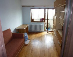 Appartement 3 chambres à vendre dans Cluj-napoca, zone Marasti