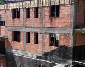 , 77m2 dans Cluj-napoca, zone Manastur