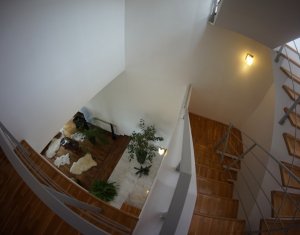 Maison 6 chambres à vendre dans Cluj-napoca, zone Iris