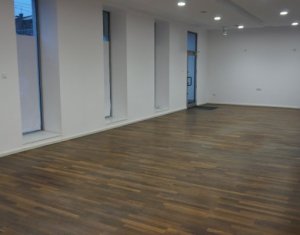 Spatiu comercial 150mp la strada, zona centrala cu trafic intens, 2 intrari