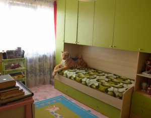 Appartement 4 chambres à vendre dans Cluj-napoca, zone Manastur