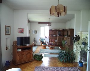 Maison 3 chambres à vendre dans Cluj-napoca, zone Centru