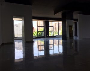 Vanzare spatiu comercial 240mp, 4 parcari, Observator zona Recuperare
