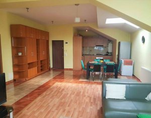 Appartement 3 chambres à vendre dans Cluj-napoca, zone Buna Ziua