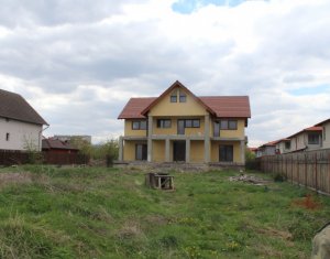 Ház 5 szobák eladó on Floresti