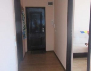 Lakás 2 szobák eladó on Floresti