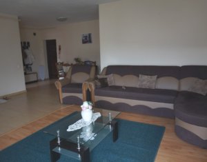 Lakás 2 szobák eladó on Floresti