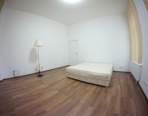 Ház 4 szobák kiadó on Cluj-napoca, Zóna Centru