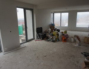 Maison 5 chambres à vendre dans Floresti