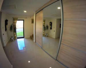 Maison 6 chambres à vendre dans Cluj-napoca, zone Borhanci