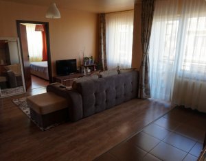 Lakás 3 szobák eladó on Floresti