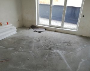 Lakás 3 szobák eladó on Floresti