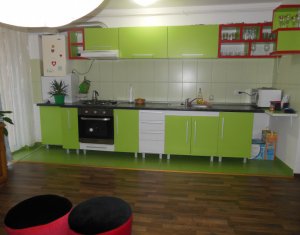 Lakás 4 szobák eladó on Floresti