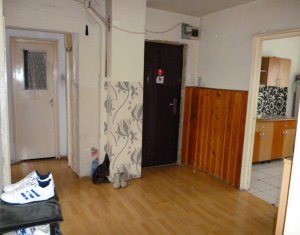 Lakás 4 szobák eladó on Cluj-napoca, Zóna Manastur