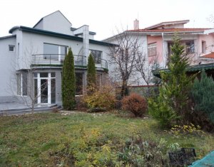 , 300m2 on Cluj-napoca, Zóna Zorilor