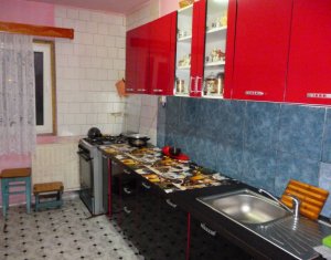 Lakás 4 szobák eladó on Cluj-napoca, Zóna Manastur