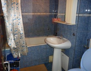 Lakás 4 szobák eladó on Cluj-napoca, Zóna Manastur