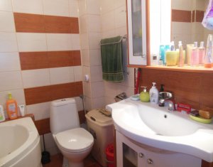 Lakás 3 szobák eladó on Floresti