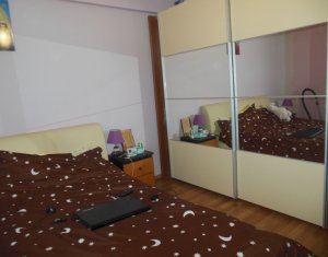 Lakás 3 szobák eladó on Floresti