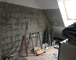 Lakás 2 szobák eladó on Floresti