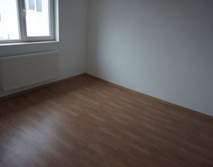 Lakás 2 szobák eladó on Floresti