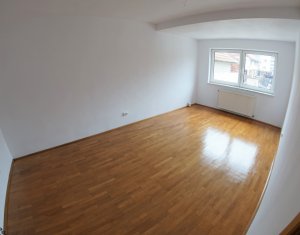 Ház 5 szobák eladó on Cluj-napoca, Zóna Andrei Muresanu