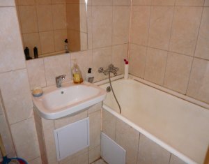 Lakás 4 szobák eladó on Cluj-napoca, Zóna Manastur