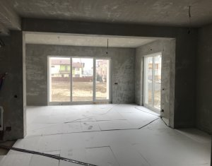 Ház 4 szobák eladó on Floresti