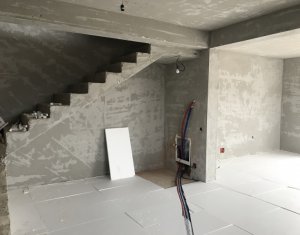 Ház 4 szobák eladó on Floresti